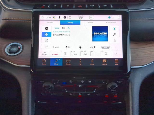 Used 2022 Jeep Grand Cherokee L Summit w/ Luxury Tech Group V AWD/4WD image 14
