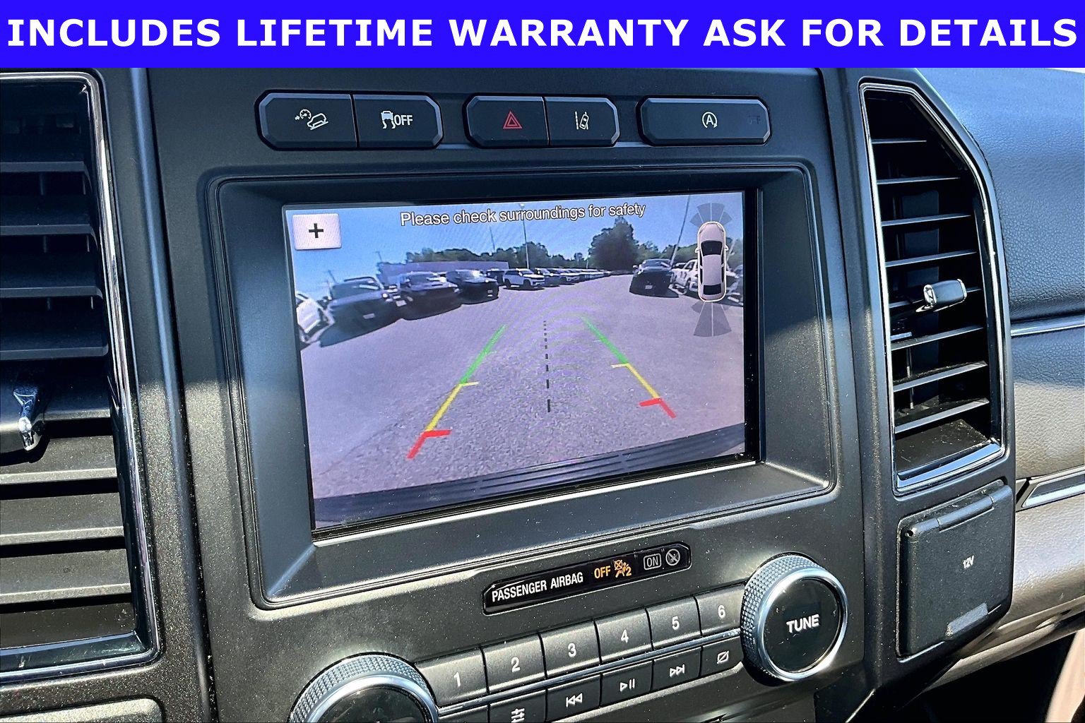 Used 2018 Ford Expedition Limited w/ Equipment Group 301A AWD/4WD image 18