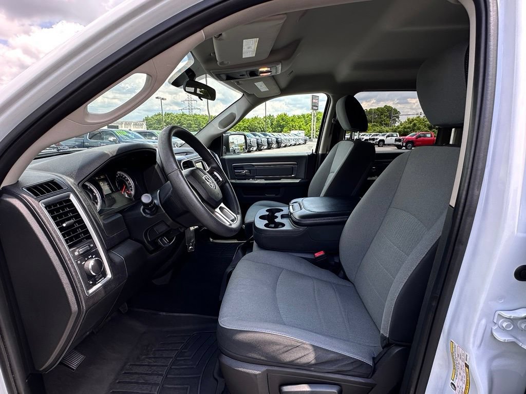 Used 2021 RAM 1500 Classic SLT AWD/4WD image 20