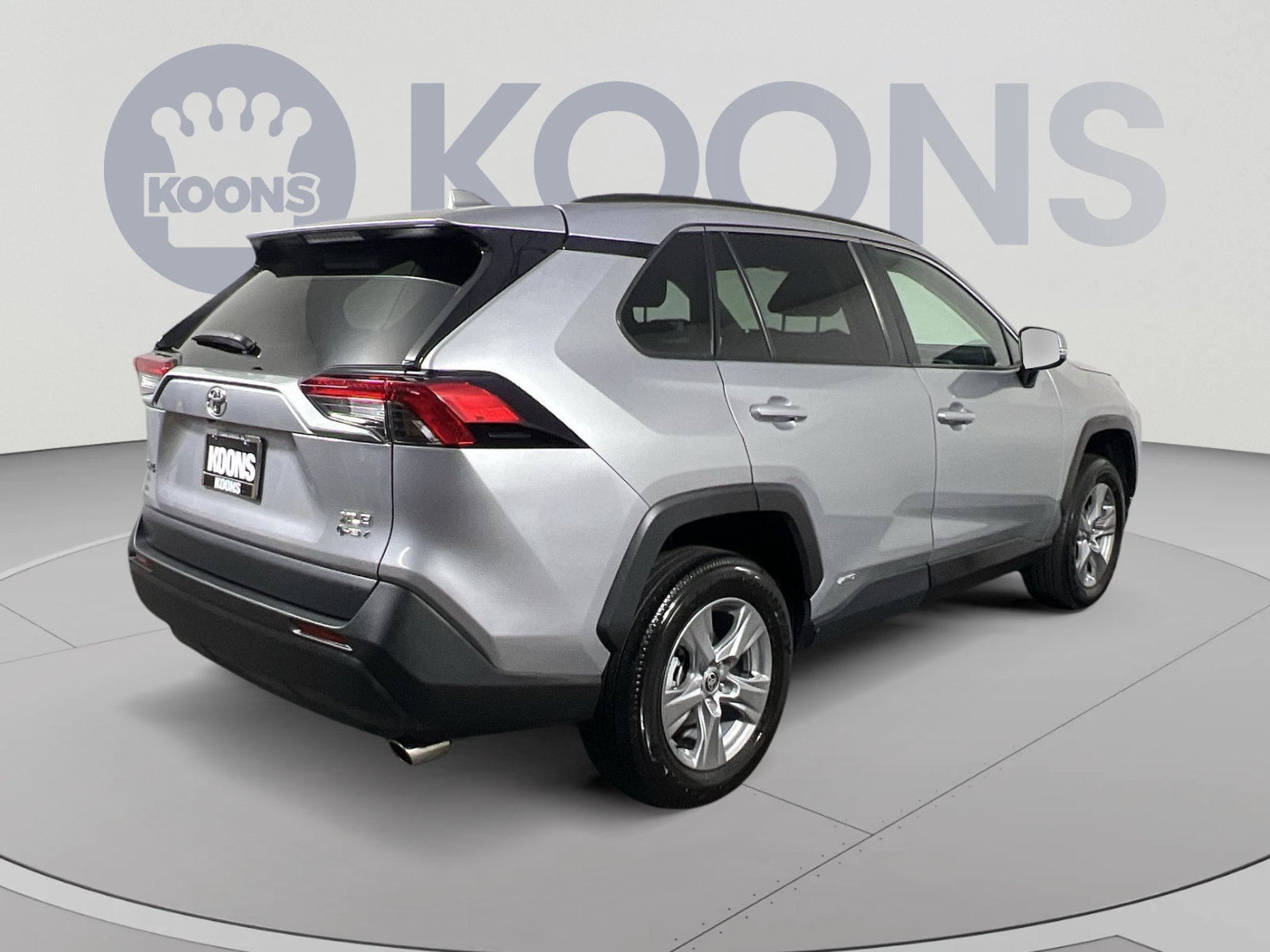Used 2025 Toyota RAV4 XLE AWD/4WD image 11