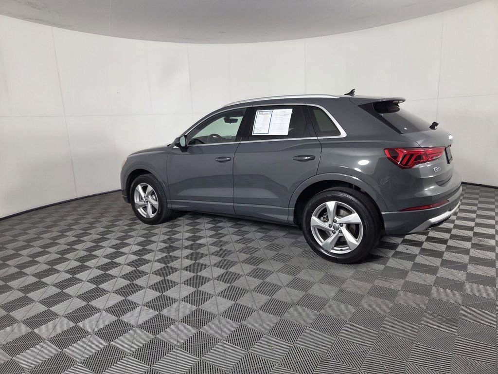 Used 2019 Audi Q3 2.0T Premium w/ Convenience Package AWD/4WD image 7