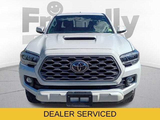 Used 2022 Toyota Tacoma TRD Sport AWD/4WD image 2