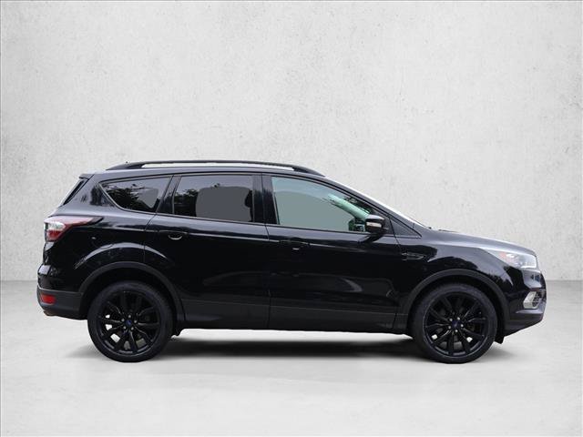Used 2017 Ford Escape Titanium AWD/4WD image 4