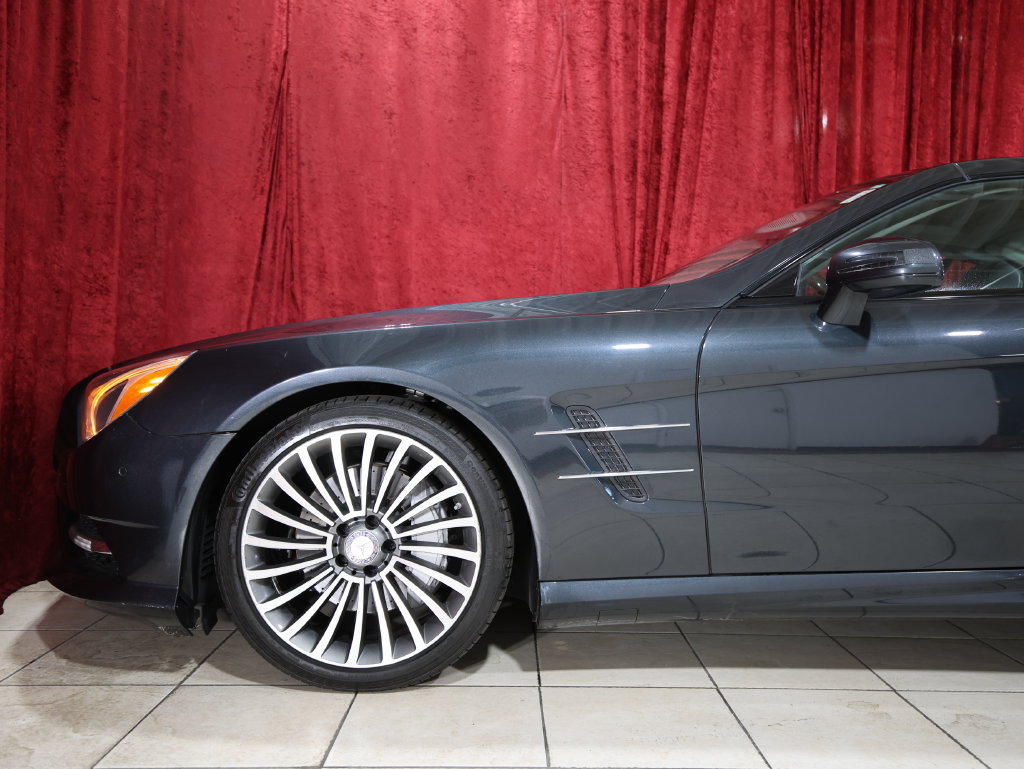Used 2013 Mercedes-Benz SL 550 image 5