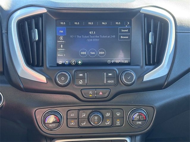 Used 2022 GMC Terrain SLT image 21