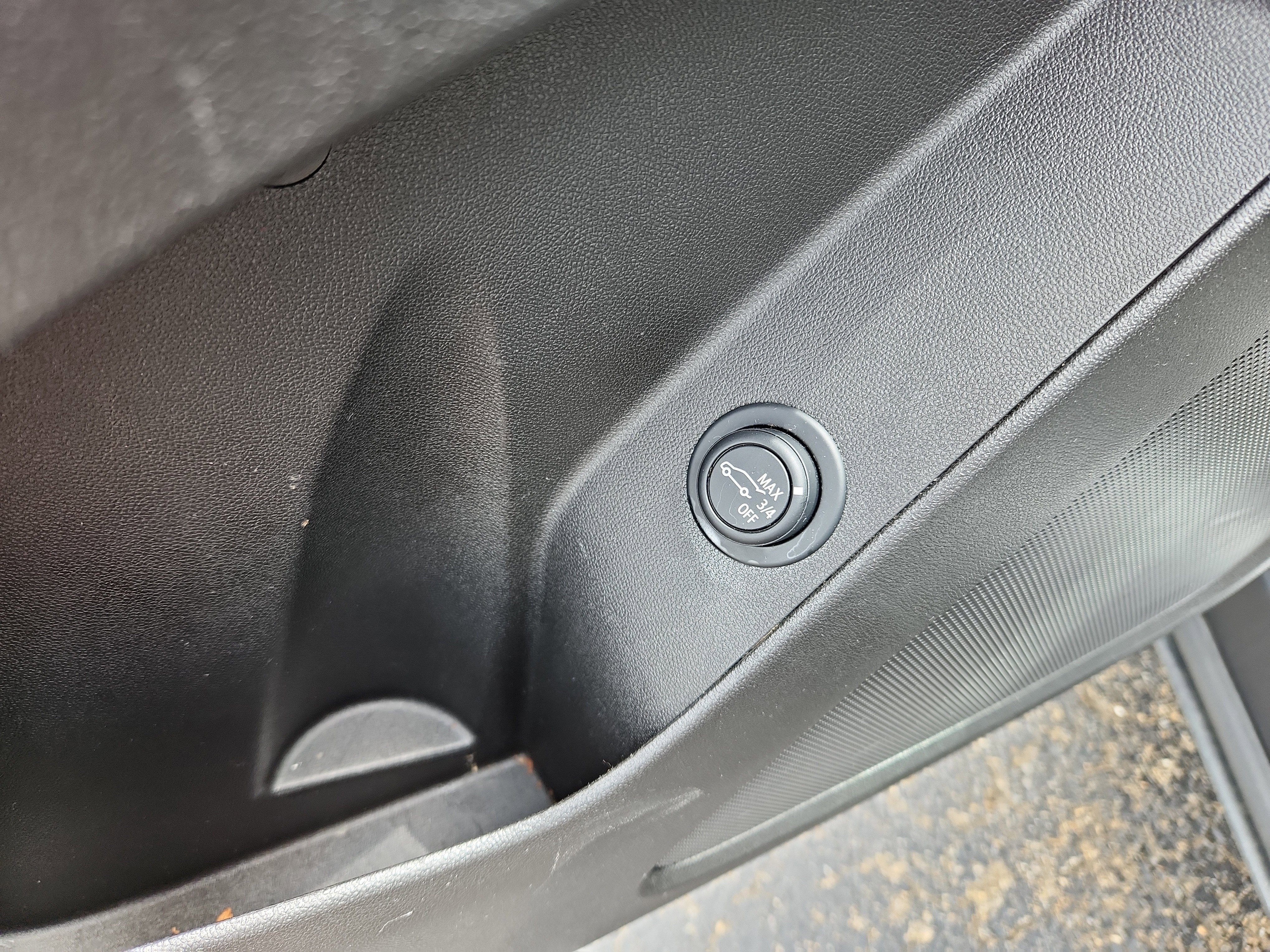 Used 2024 Chevrolet Equinox LT image 23