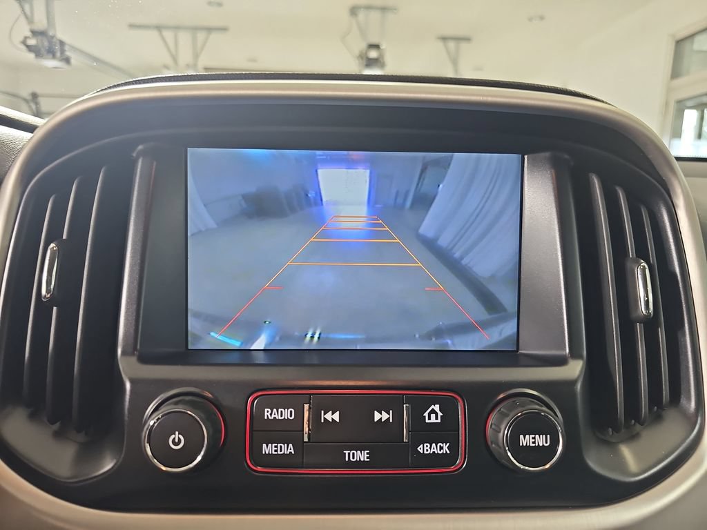 Used 2015 GMC Canyon SLE AWD/4WD image 28
