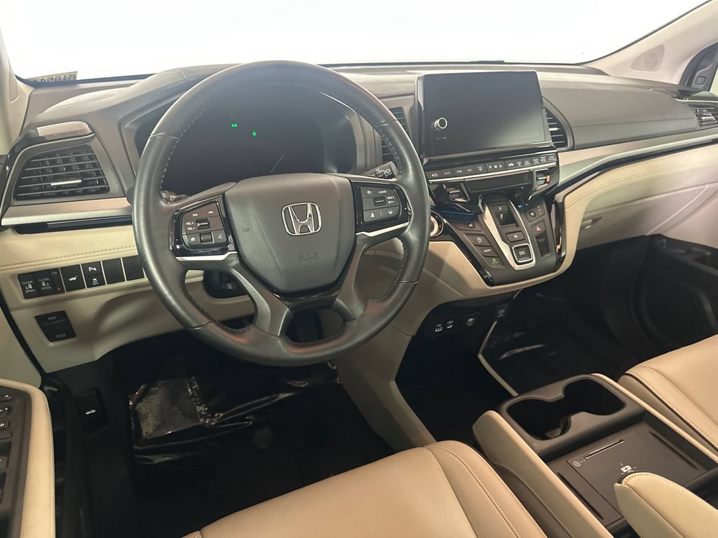 Used 2025 Honda Odyssey Touring image 23