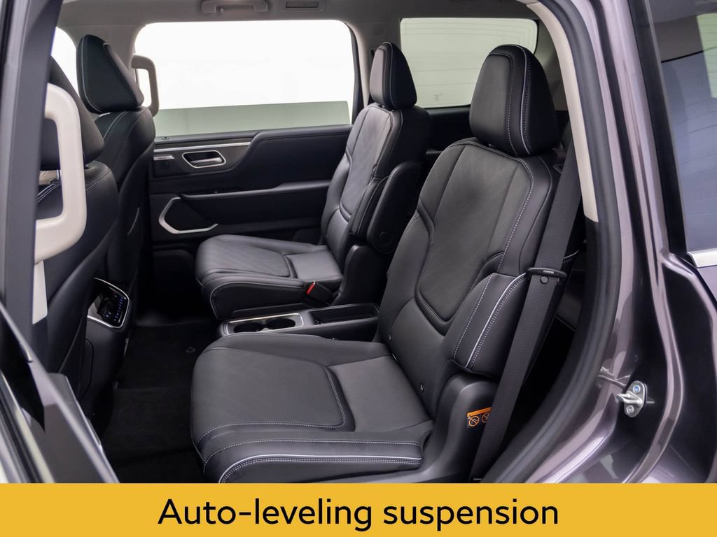 Certified 2026 INFINITI QX80 Luxe w/ Cargo Package AWD/4WD image 18