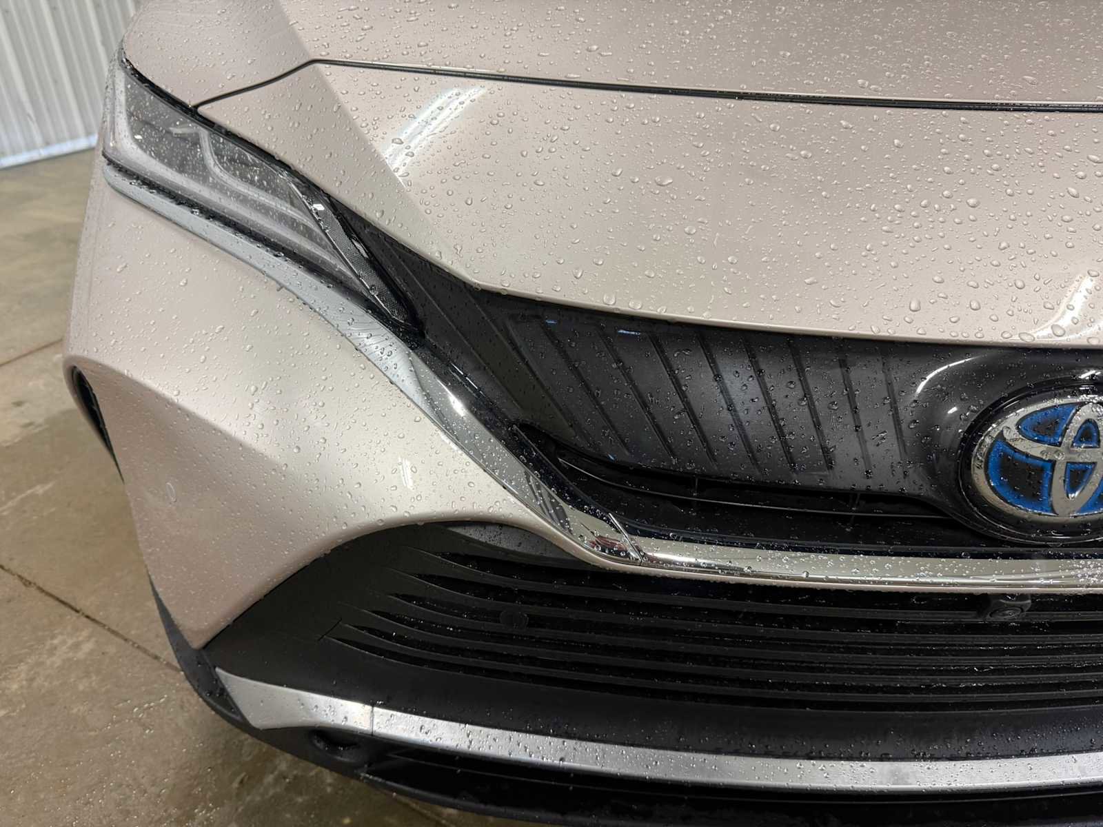 Certified 2021 Toyota Venza Limited image 4