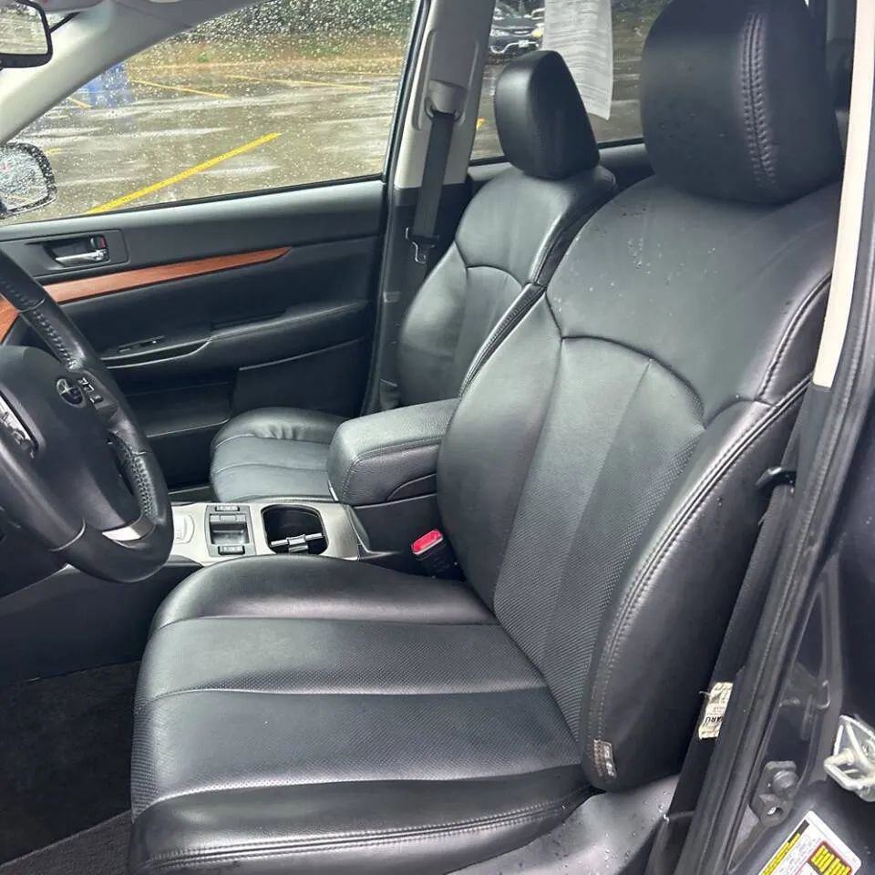 Used 2013 Subaru Outback 3.6R Limited image 12