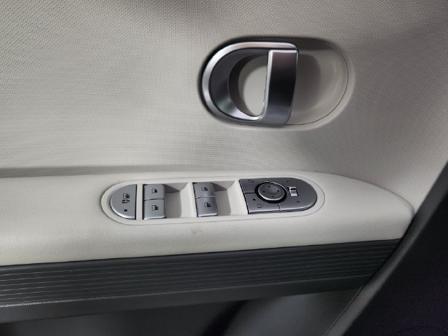 Certified 2024 Hyundai Ioniq 5 SEL AWD/4WD image 10