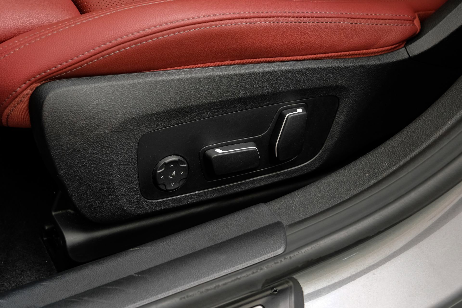 Used 2025 BMW 430i xDrive w/ Premium Package image 36