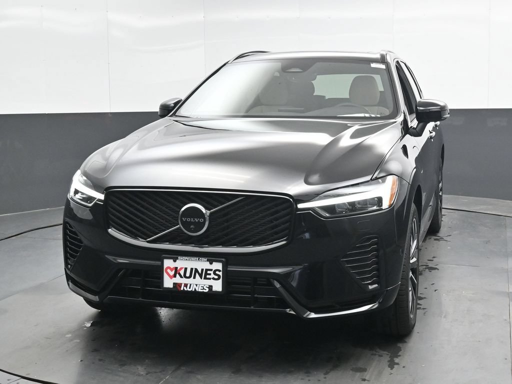 New 2026 Volvo XC60 T8 Plus w/ Protection Package Premier AWD/4WD image 5