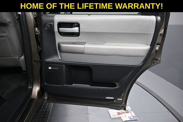 Used 2015 Toyota Sequoia Limited AWD/4WD image 49