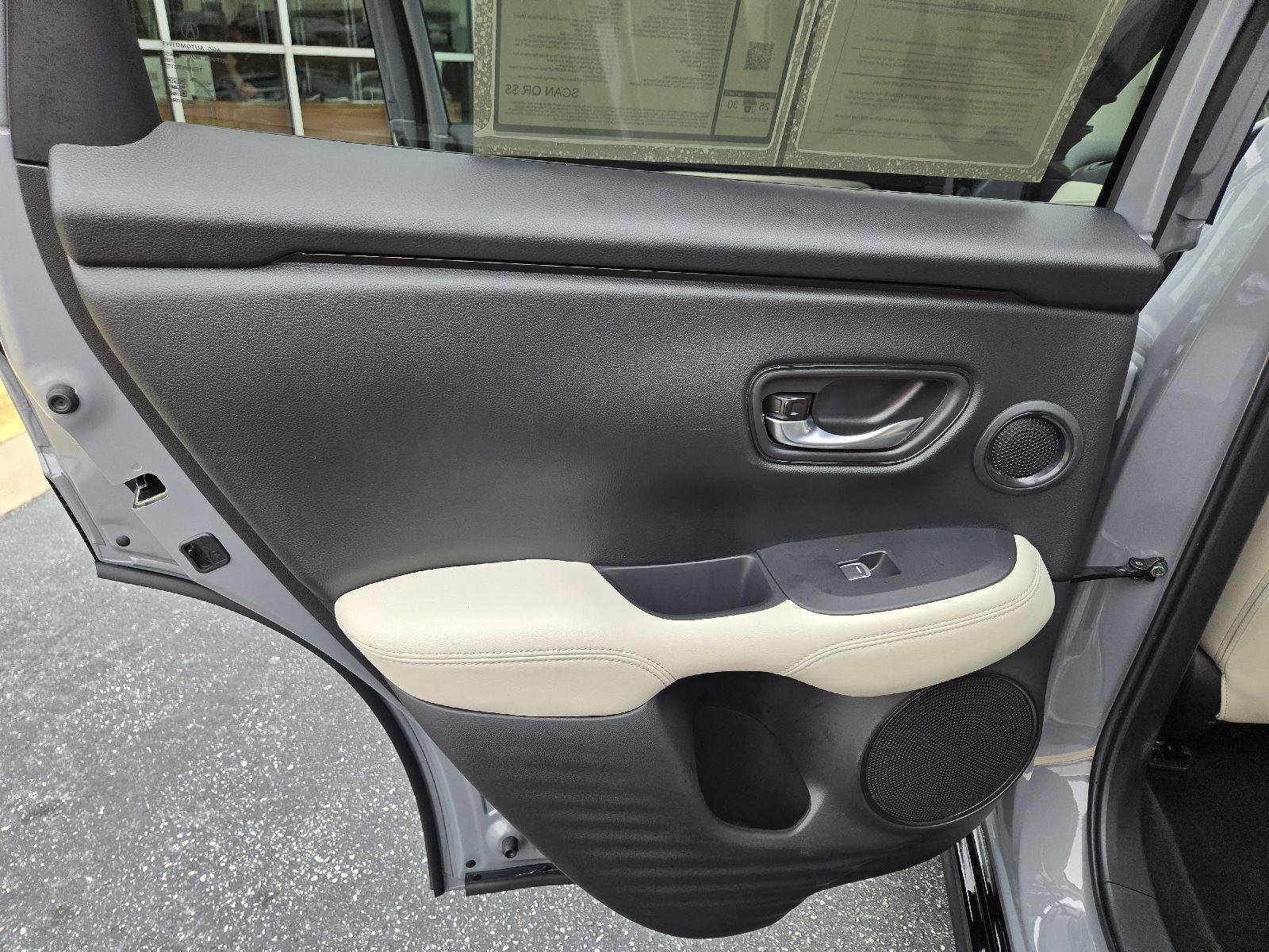 Certified 2025 Acura ADX A-Spec image 17