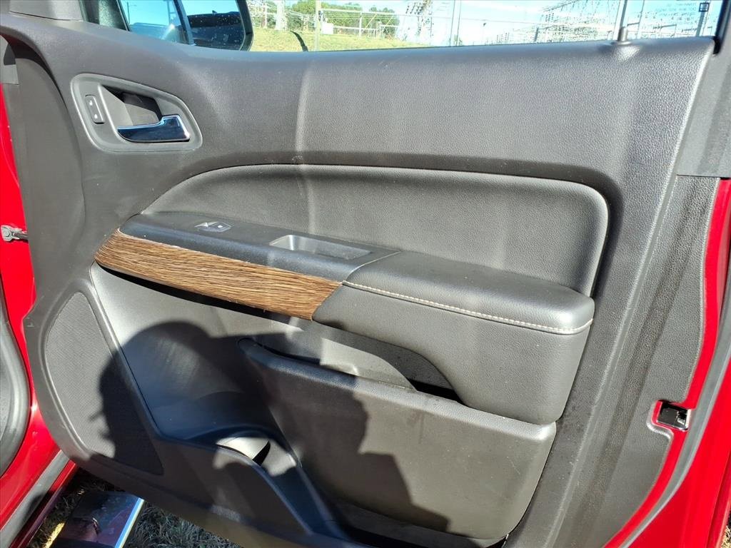 Used 2017 GMC Canyon Denali image 12