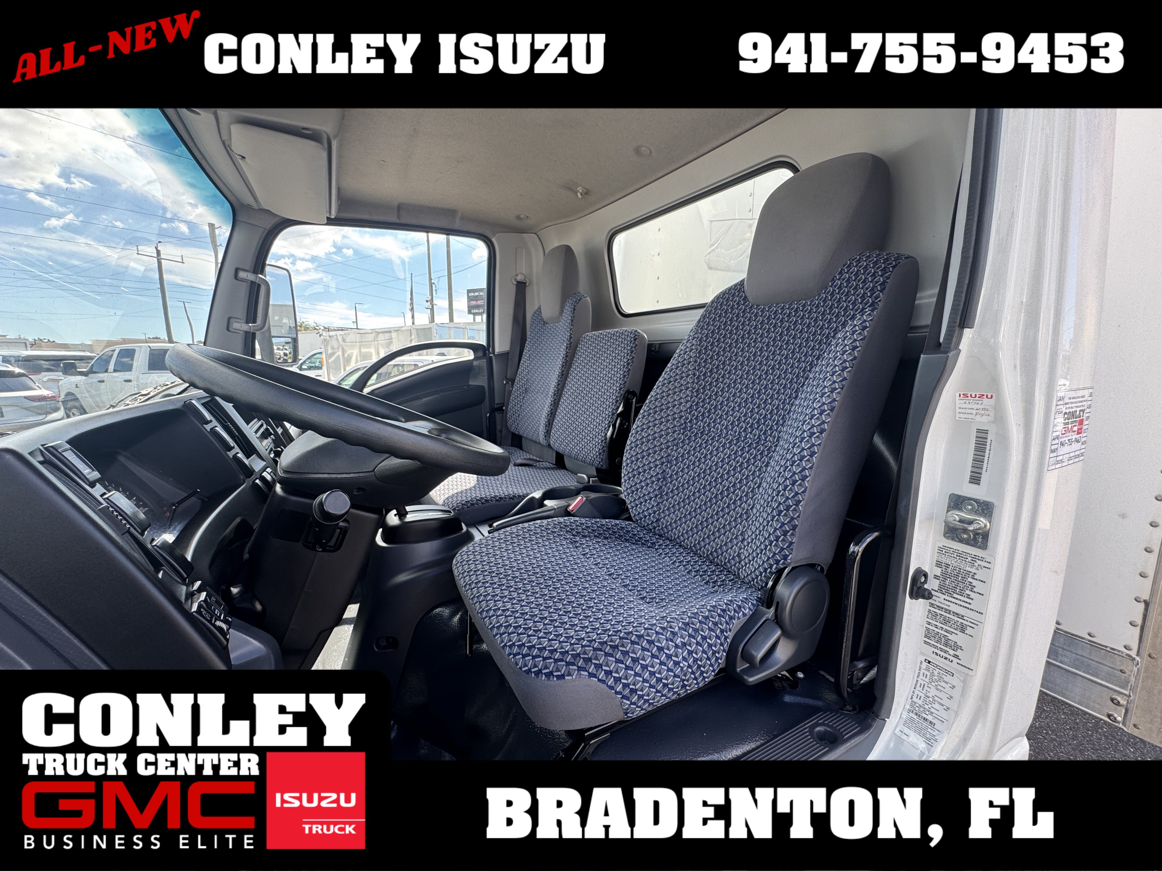 Used 2024 Isuzu NPR RWD image 13