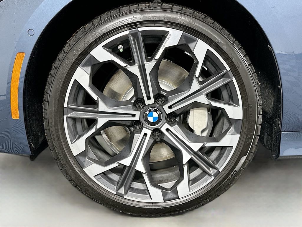 Used 2026 BMW 330i Sedan w/ Premium Package image 23