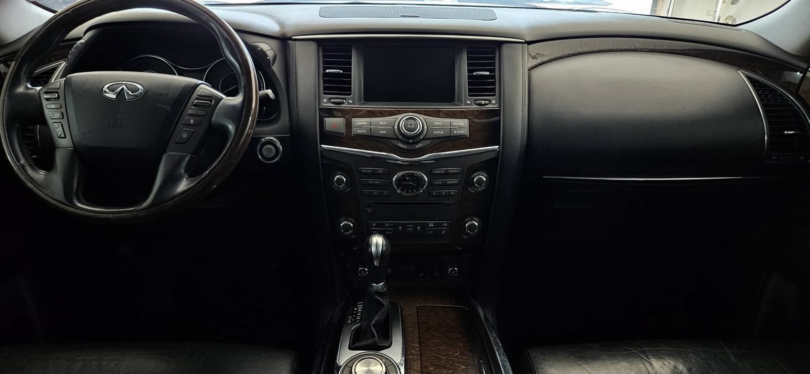 Used 2012 INFINITI QX56 4WD w/ Deluxe Touring Pkg image 9