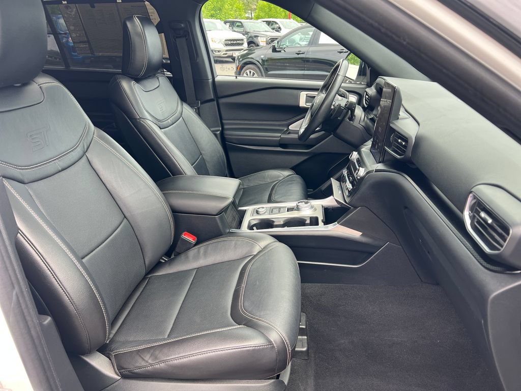 Used 2020 Ford Explorer ST w/ ST Street Pack AWD/4WD image 41