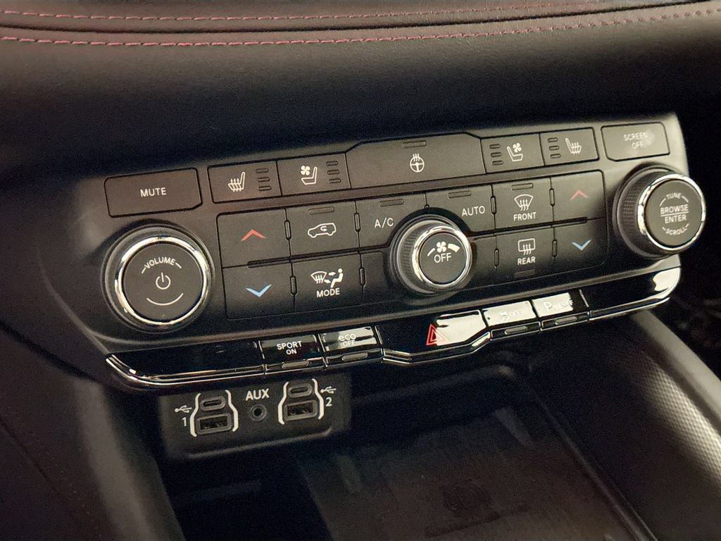 Used 2024 Dodge Durango R/T AWD/4WD image 33