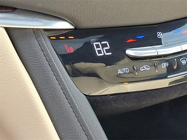 Used 2018 Cadillac XT5 Luxury w/ Driver Awareness Package image 21