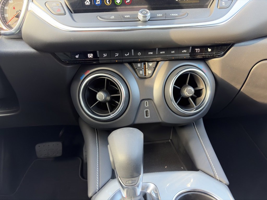 Used 2025 Chevrolet Blazer LT w/ Driver Confidence Package image 23