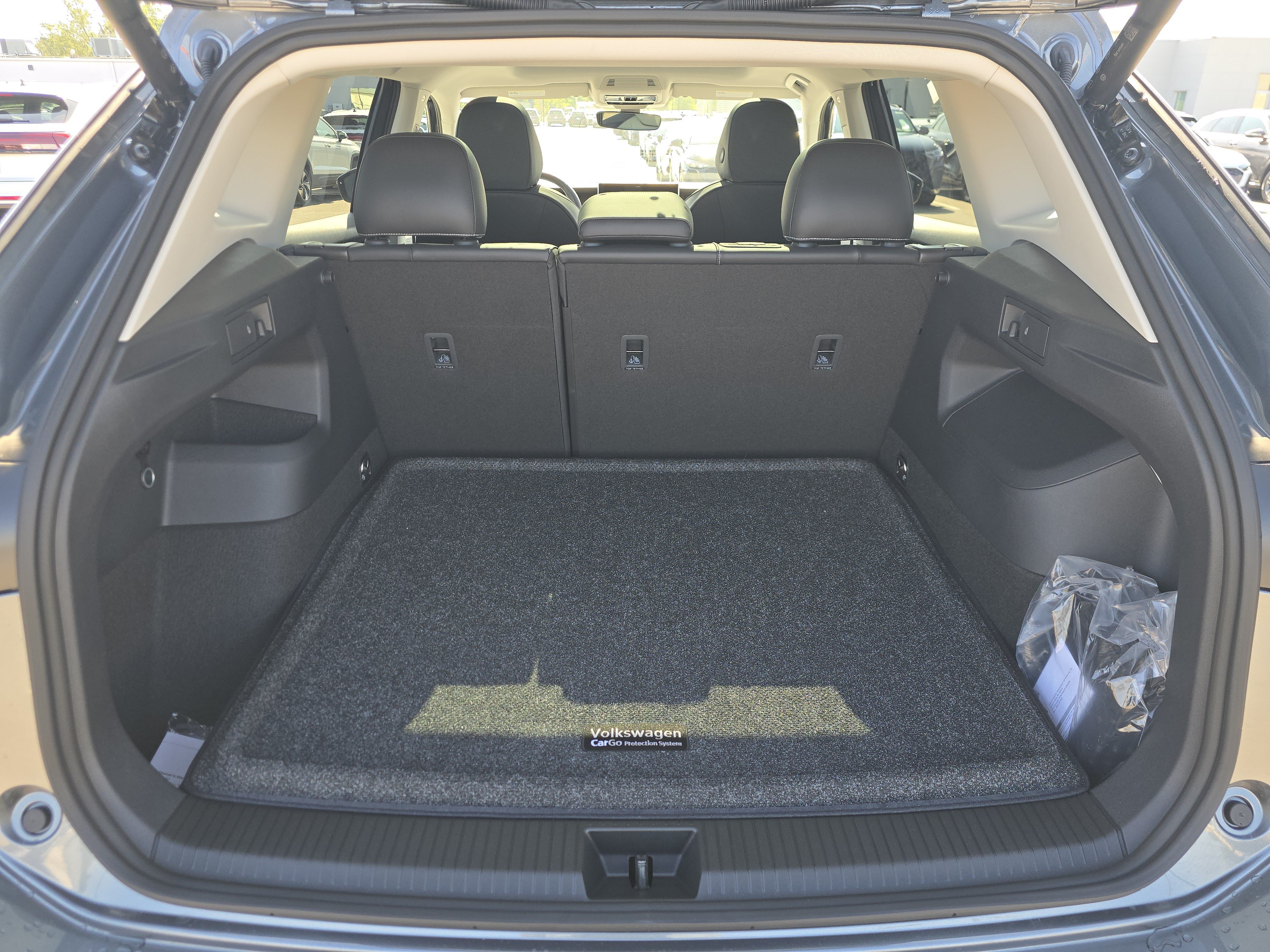 New 2026 Volkswagen Tiguan SE AWD/4WD image 16