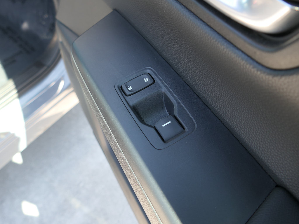 Used 2025 Honda CR-V Sport-L image 25