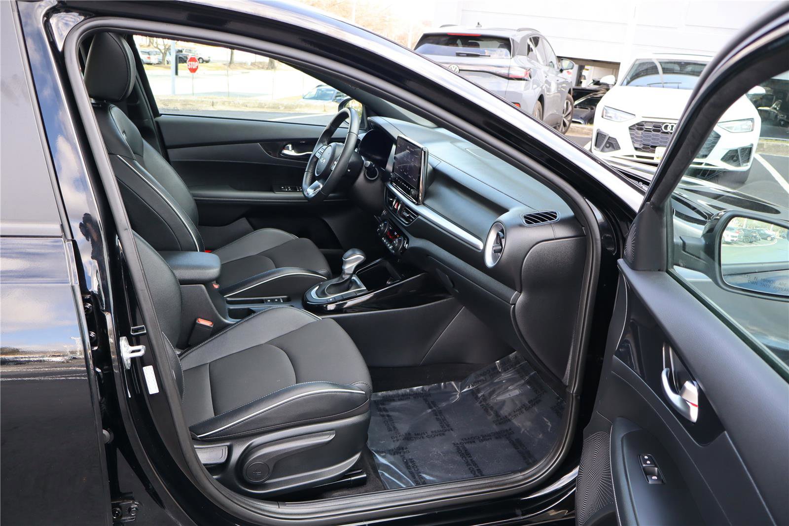 Certified 2024 Kia Forte GT-Line w/ GT-Line Premium Package image 29