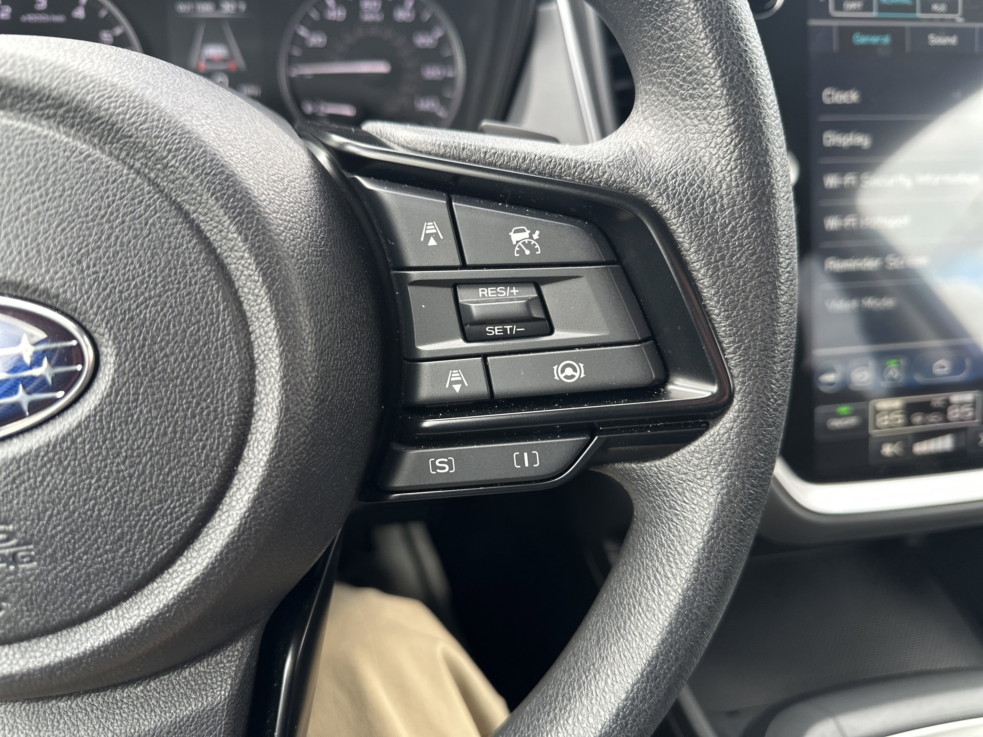 Certified 2025 Subaru Crosstrek 2.0i Premium image 19