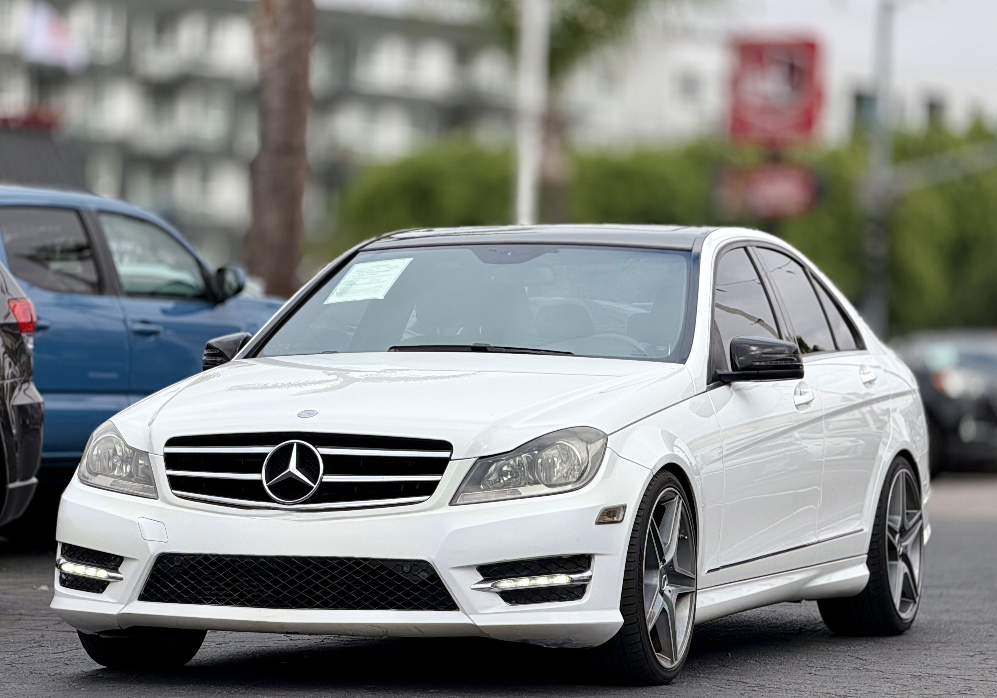 Used 2013 Mercedes-Benz C 250 Sedan w/ Premium 1 Pkg image 3