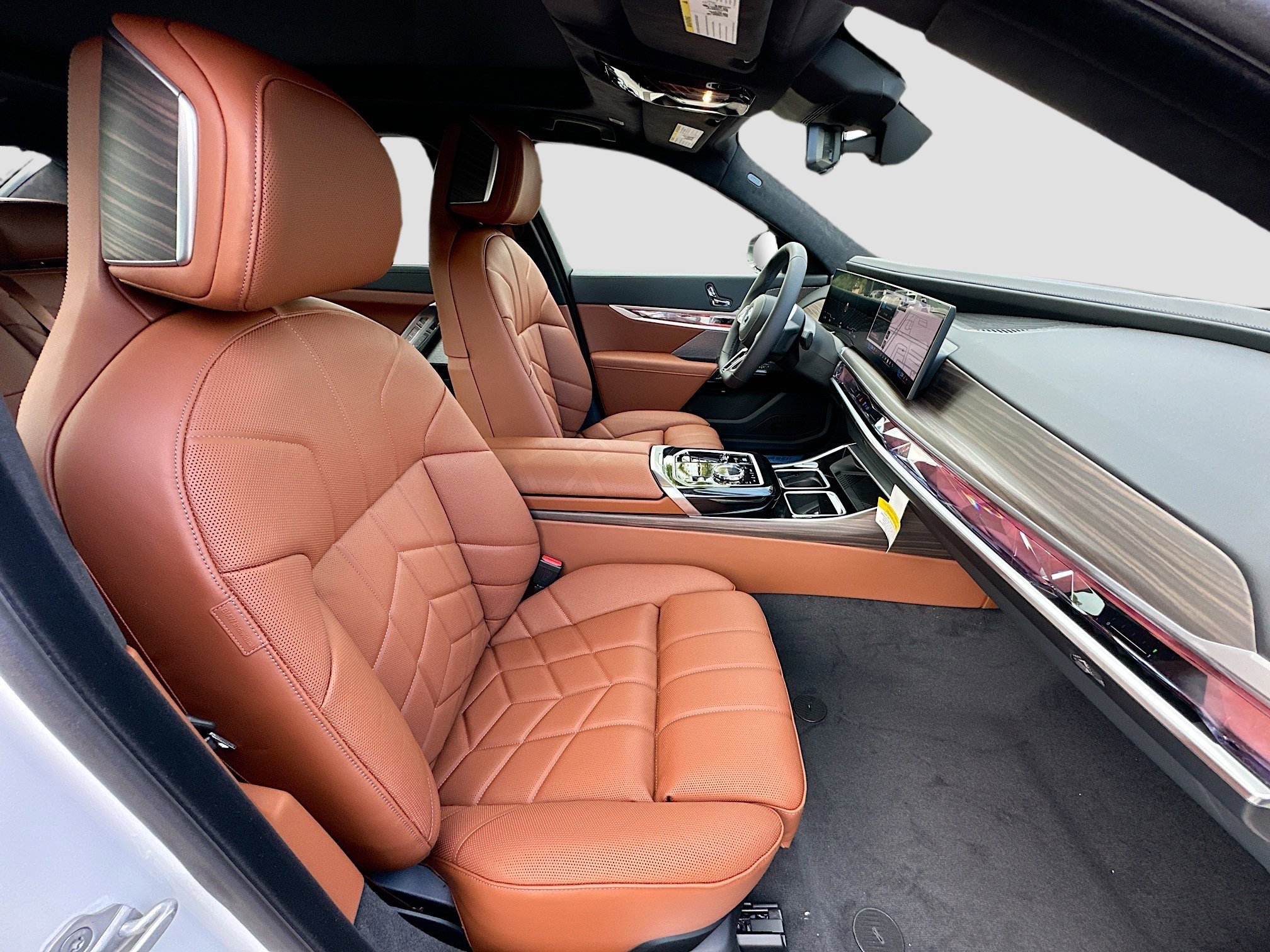 New 2025 BMW i7 xDrive60 image 51