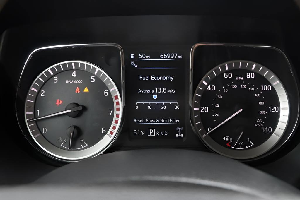 Used 2018 Nissan Titan SL w/ Texas Titan Edition image 15