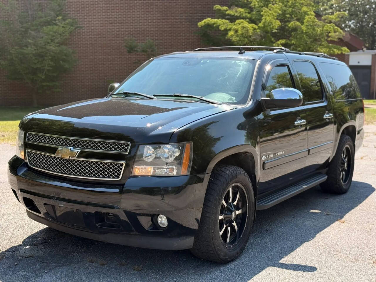 Used 2007 Chevrolet Suburban LTZ w/ LTZ Preferred Equipment Group AWD/4WD image 1