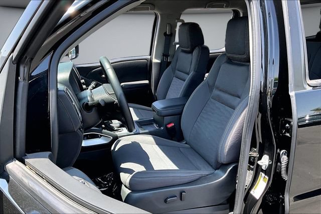 Certified 2022 Nissan Frontier SV RWD image 21