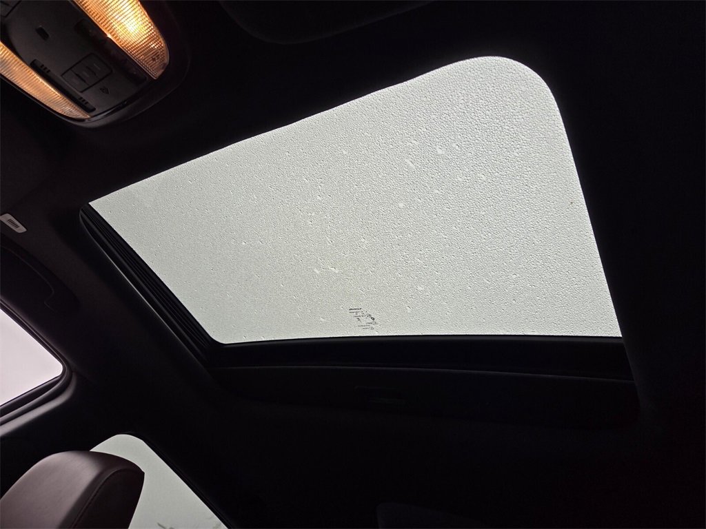 Used 2024 Dodge Durango GT image 16