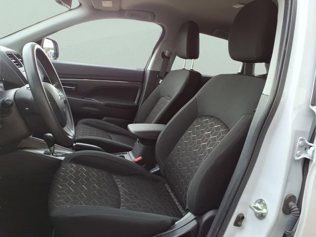 Used 2024 Mitsubishi Outlander Sport ES image 12