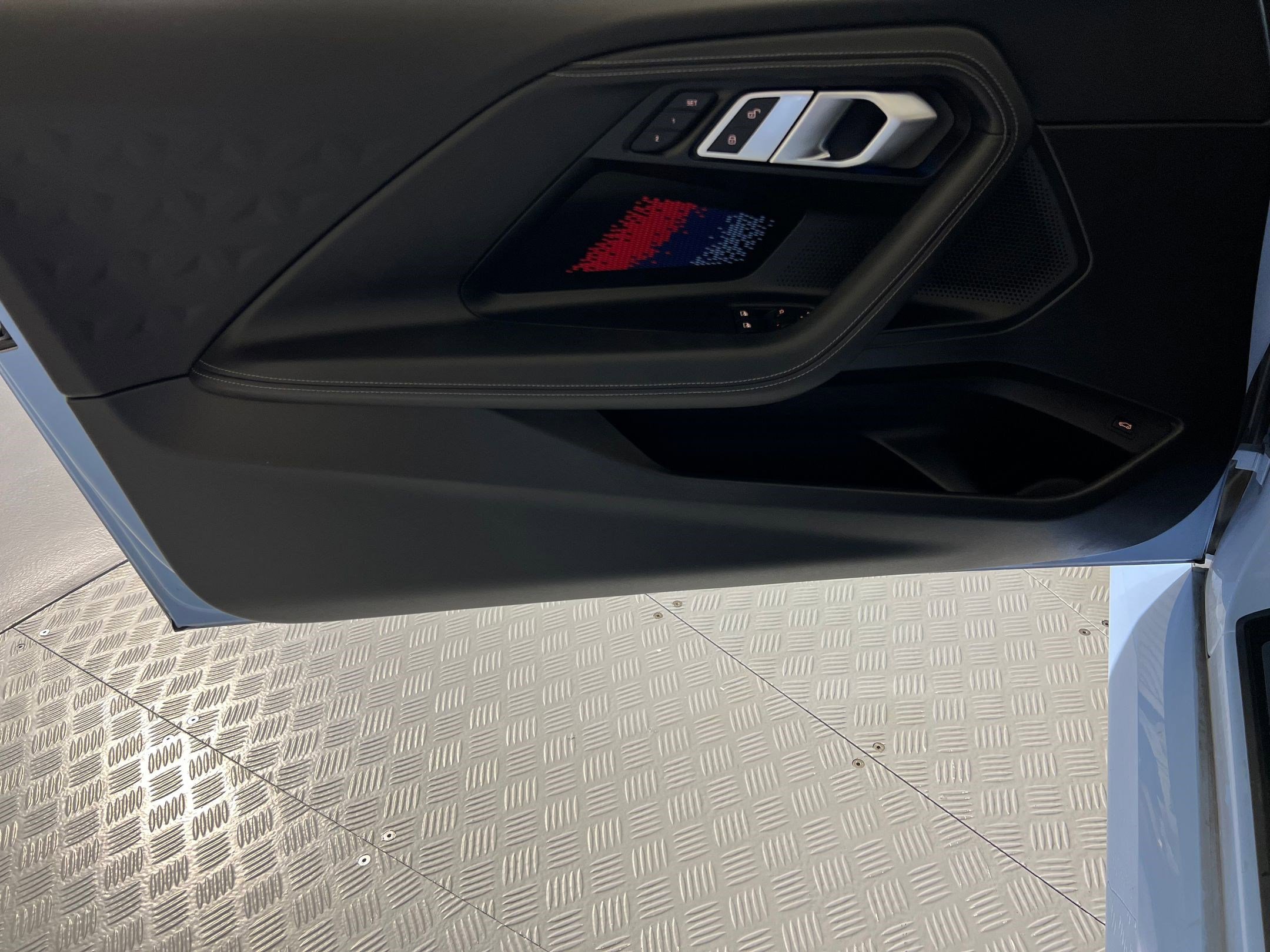 Used 2023 BMW M2 image 19