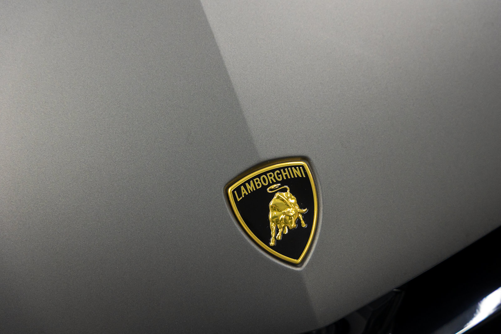 Used 2025 Lamborghini Urus S AWD/4WD image 13