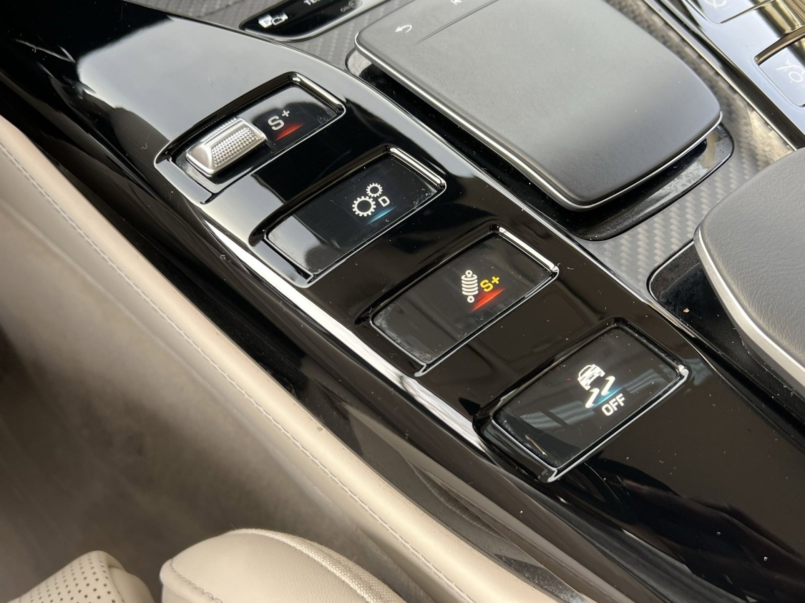 Used 2023 Mercedes-Benz AMG GT 63 image 34