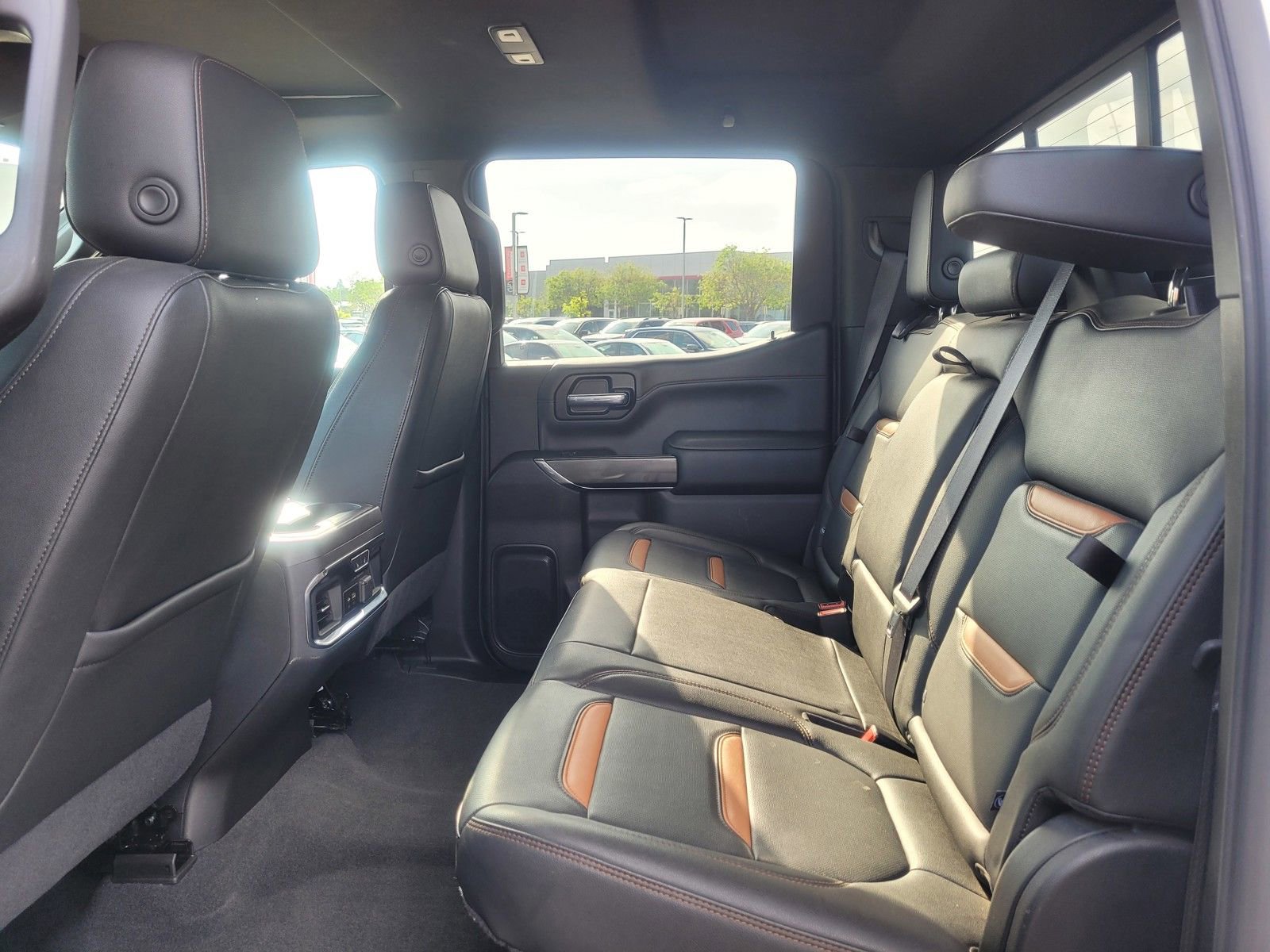 Used 2021 GMC Sierra 1500 AT4 w/ AT4 Preferred Package image 11