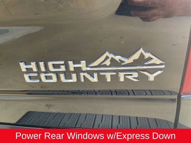 Used 2023 Chevrolet Silverado 2500 High Country w/ Z71 Off-Road Package image 18