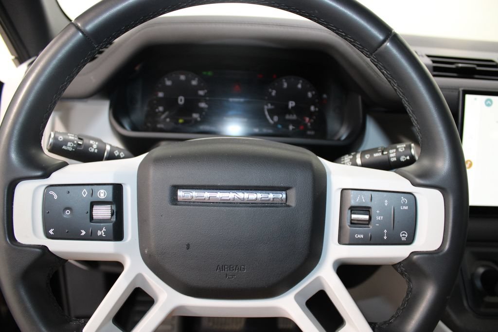 Used 2025 Land Rover Defender 110 S AWD/4WD image 27