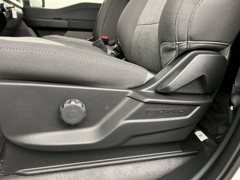 New 2026 Ford F250 XL w/ XL Chrome Package image 21