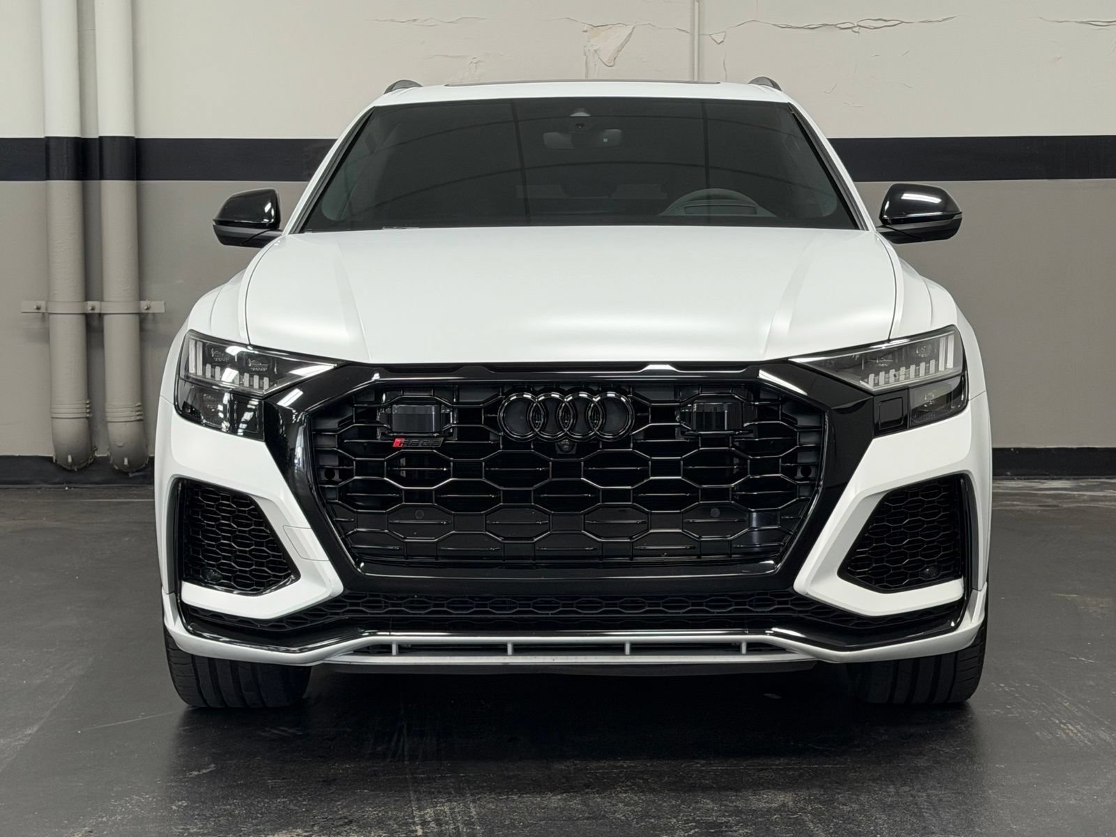 Used 2023 Audi RS Q8 w/ Black Optic Package AWD/4WD image 4
