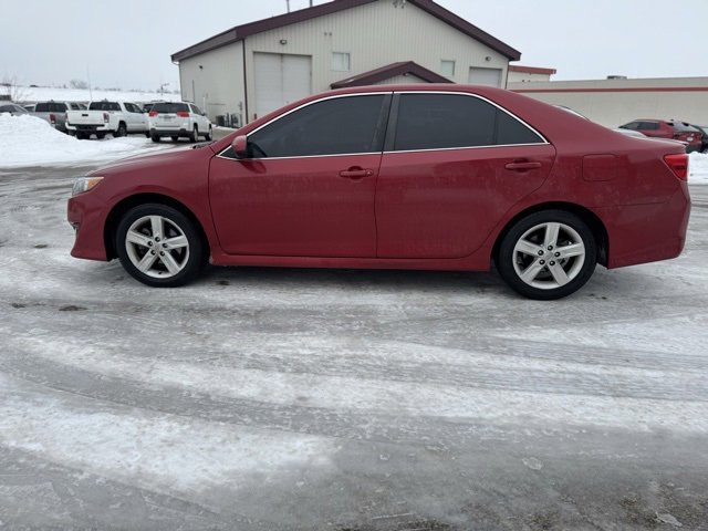 Used 2014 Toyota Camry image 15