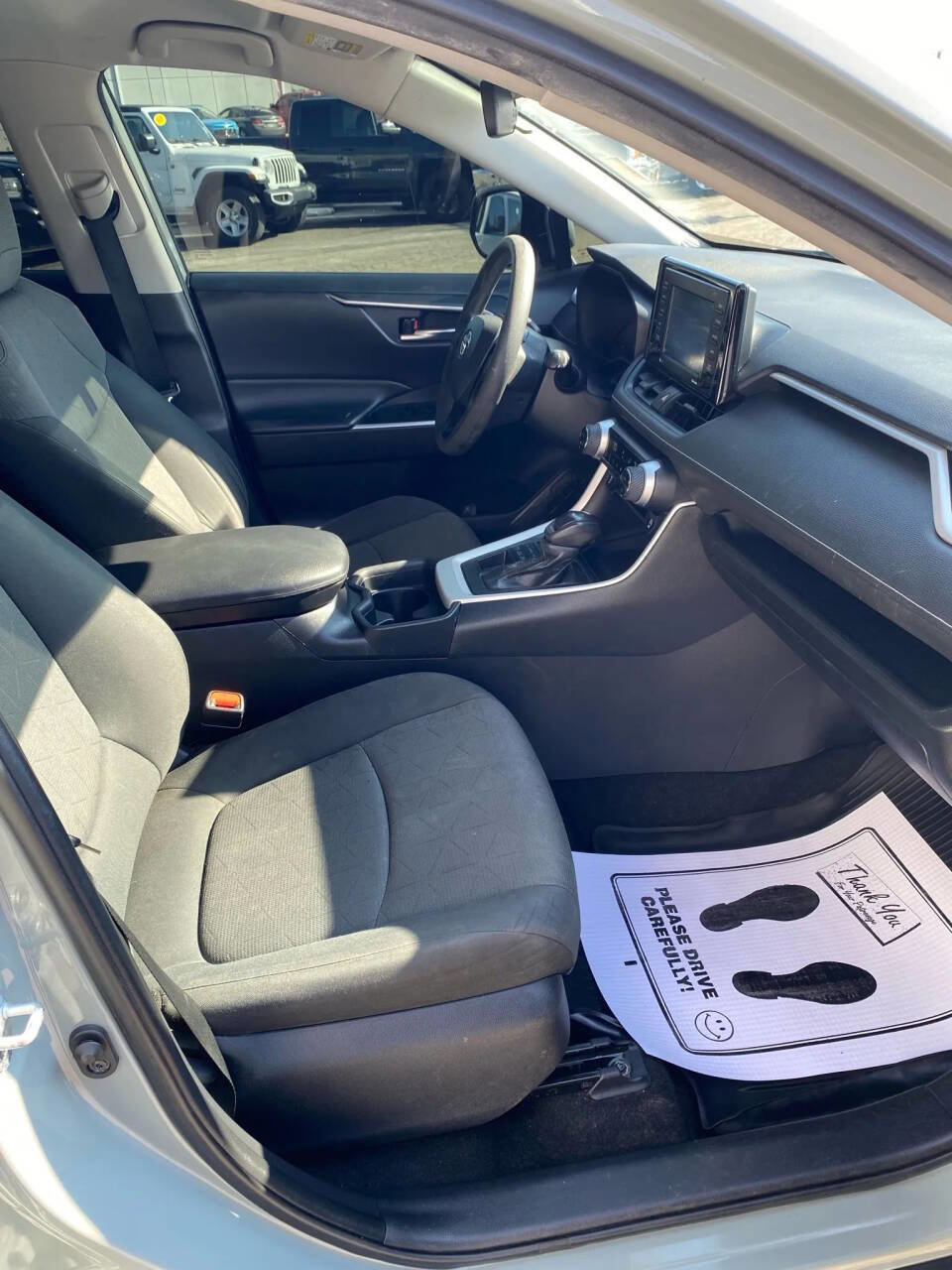 Used 2021 Toyota RAV4 XLE image 26