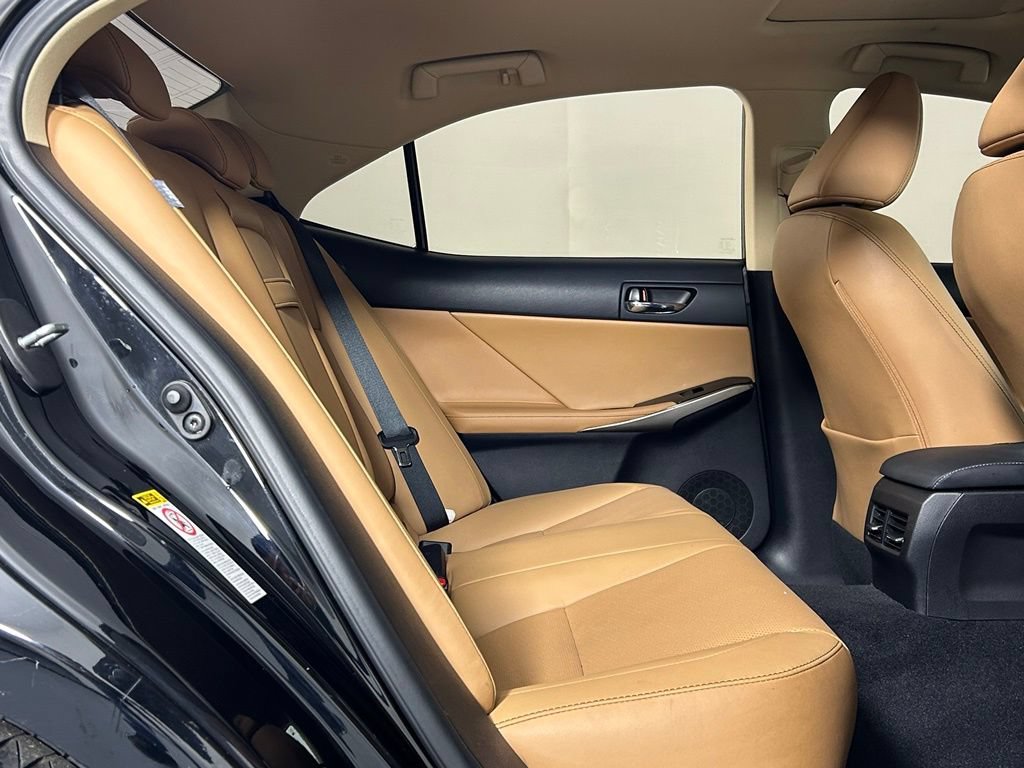 Used 2016 Lexus IS 300 AWD w/ Premium Package image 13